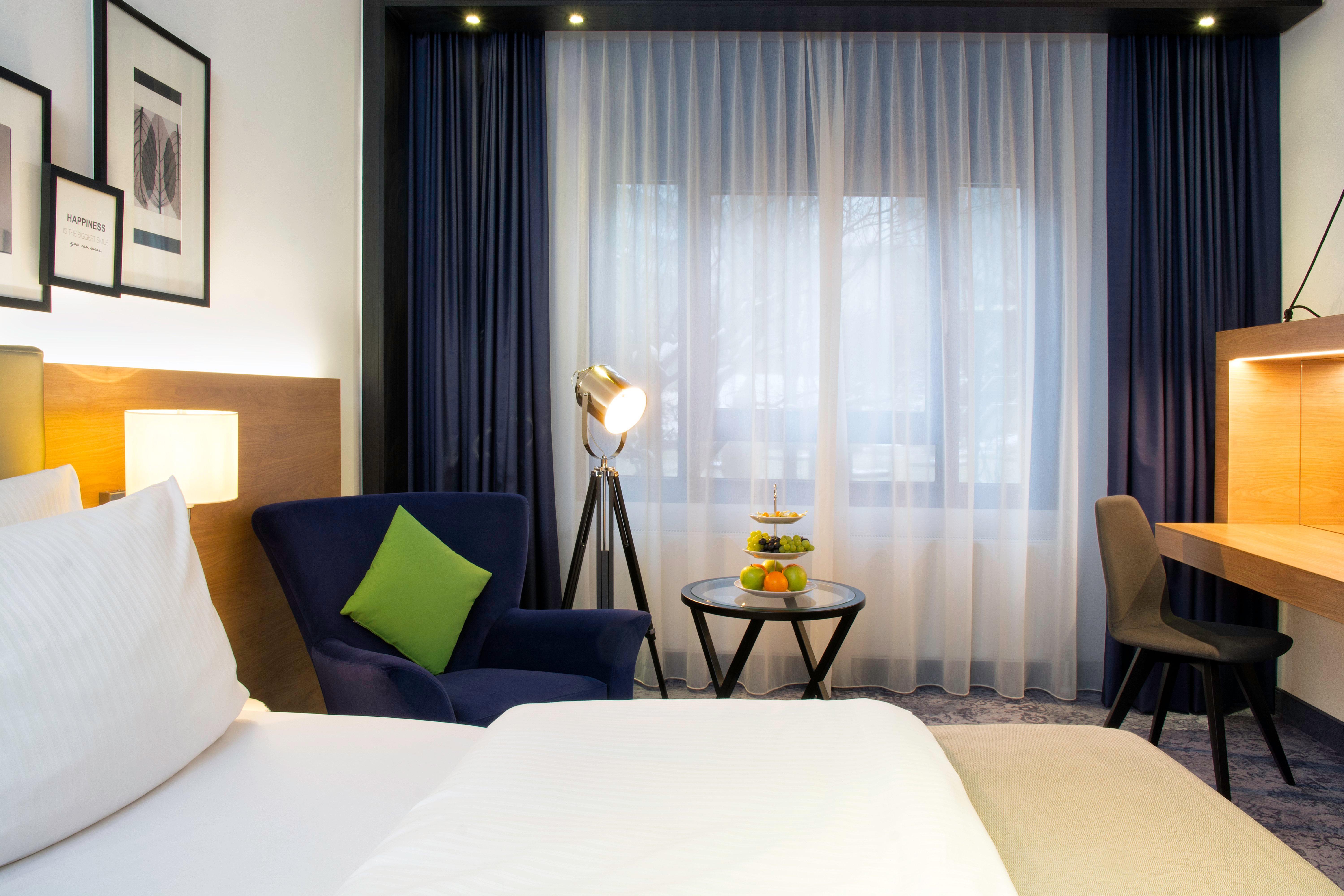 Holiday Inn Stuttgart By Ihg Exterior foto