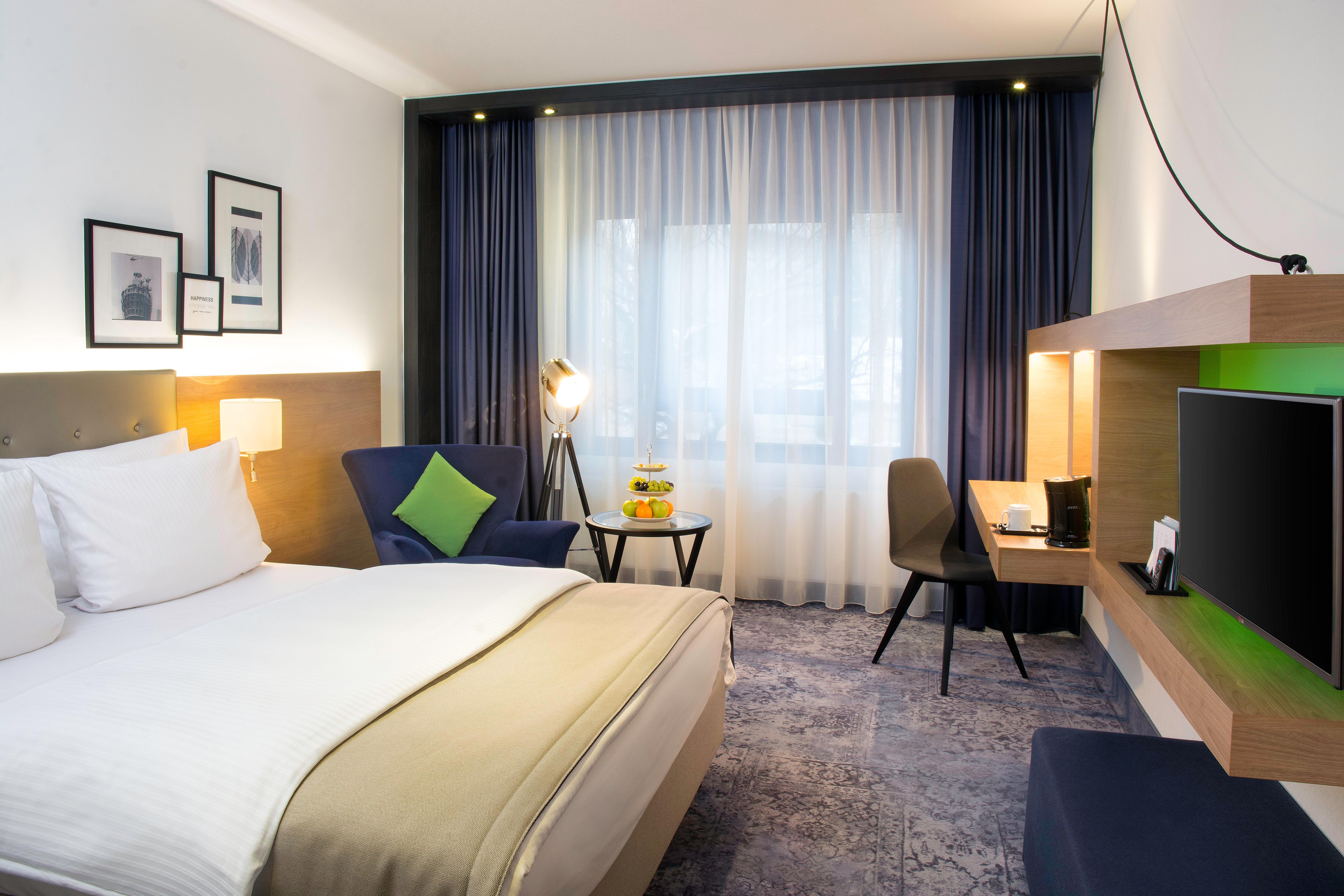 Holiday Inn Stuttgart By Ihg Exterior foto