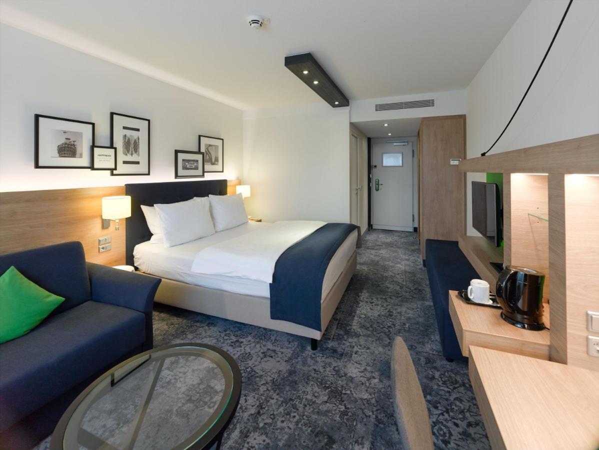 Holiday Inn Stuttgart By Ihg Exterior foto