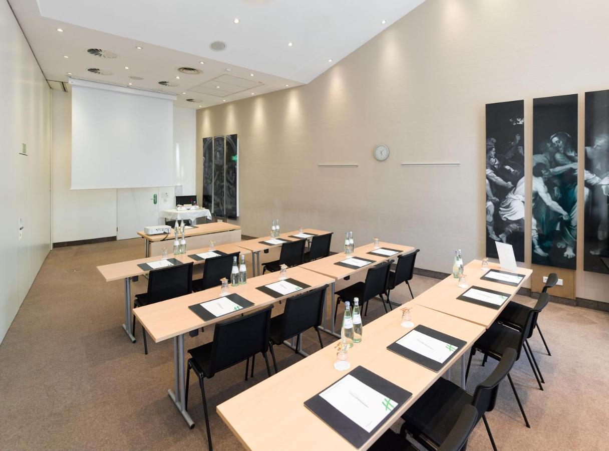 Holiday Inn Stuttgart By Ihg Exterior foto